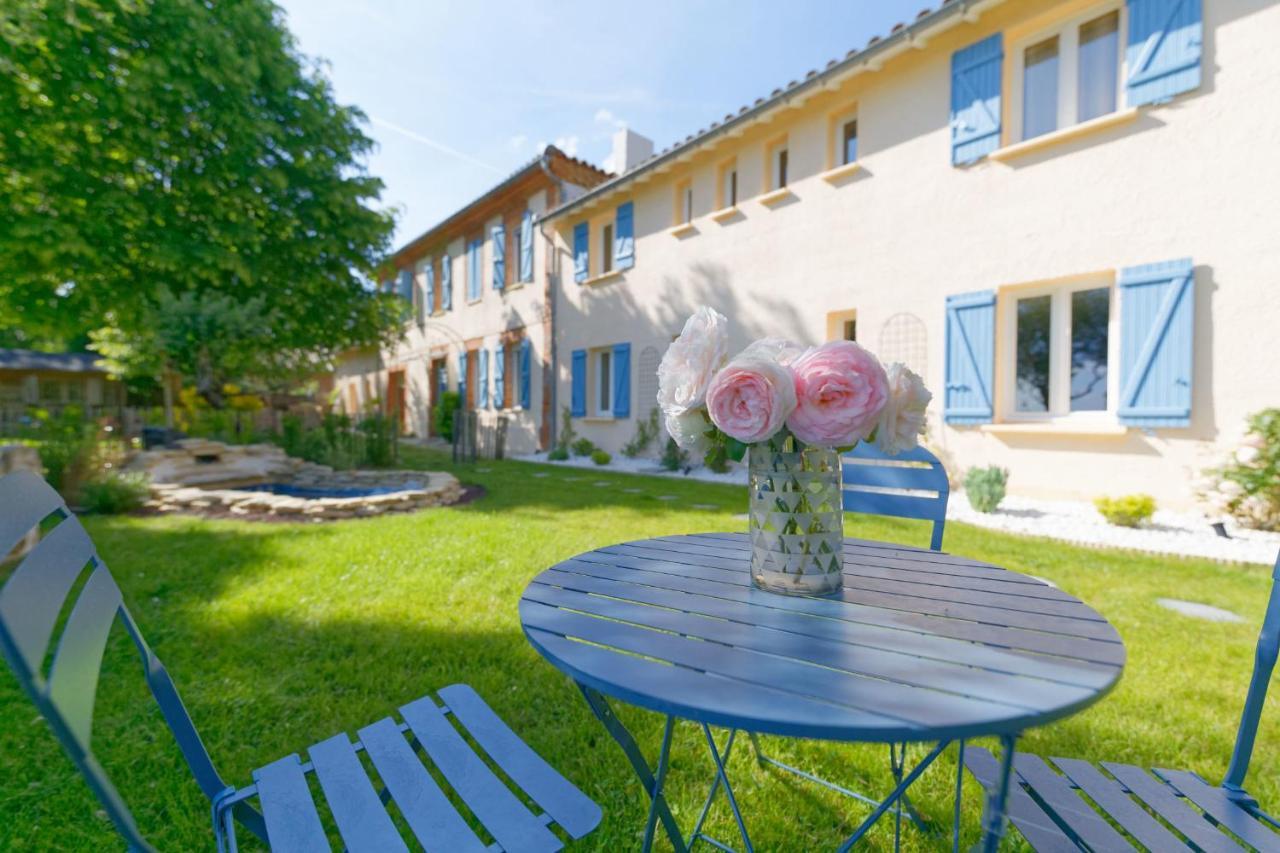Chambre D'Hotes De Charme A La Maison Bleue Savignac-Mona エクステリア 写真